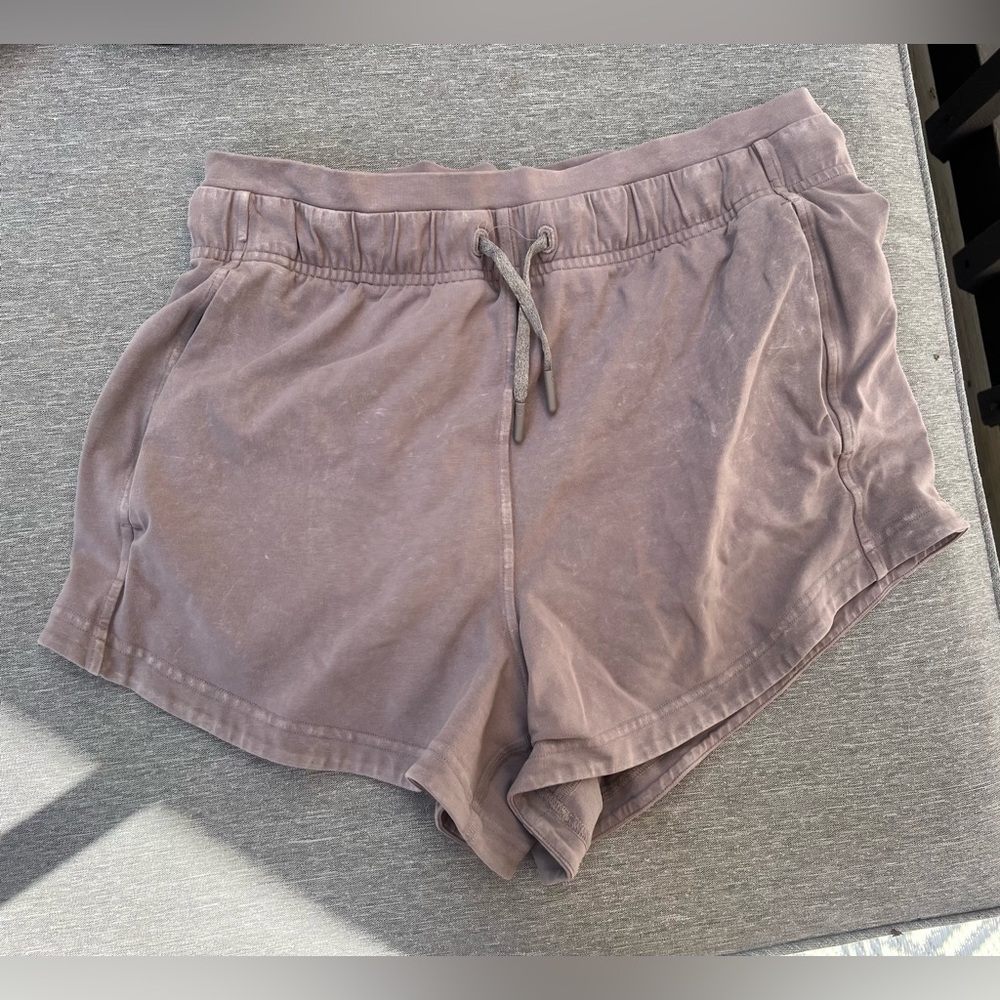 Lululemon Inner Glow Short